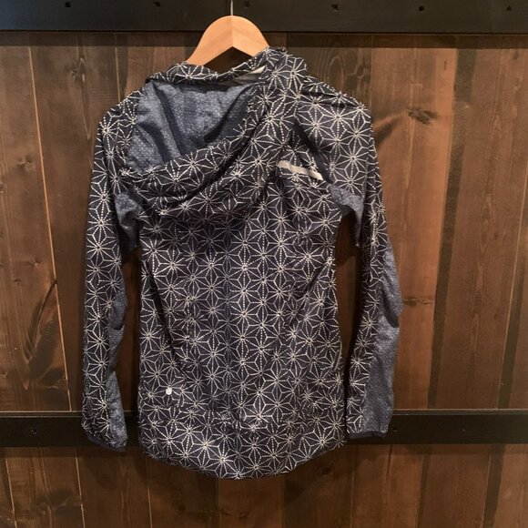 Lululemon Miss Misty Pullover Size 4 - Picture 8 of 15